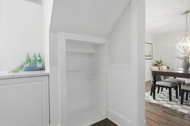 7097 Harlem Road, Westerville, OH 43082