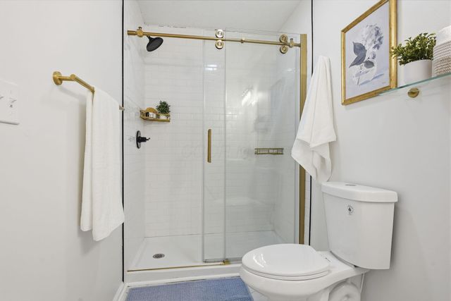 7097 Harlem Road, Westerville, OH 43082