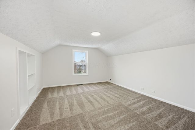 7097 Harlem Road, Westerville, OH 43082