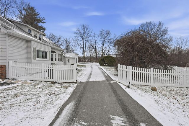 7097 Harlem Road, Westerville, OH 43082