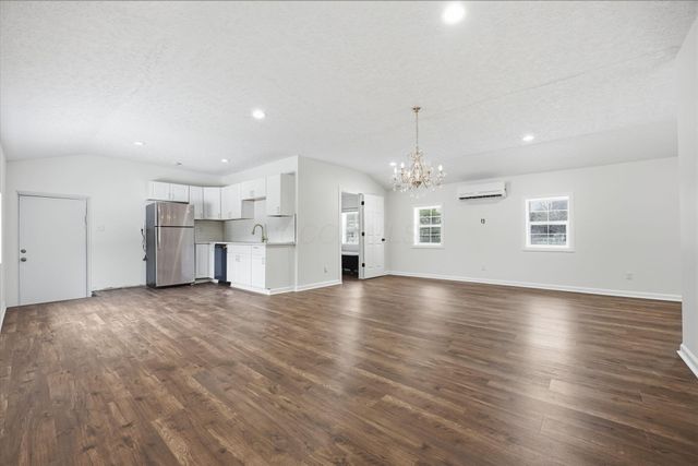 7097 Harlem Road, Westerville, OH 43082