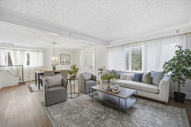 7097 Harlem Road, Westerville, OH 43082