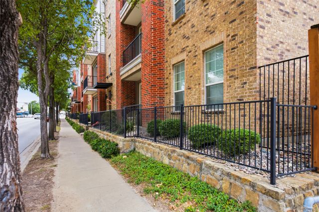 950 Henderson Street 1210, Fort Worth, TX 76102