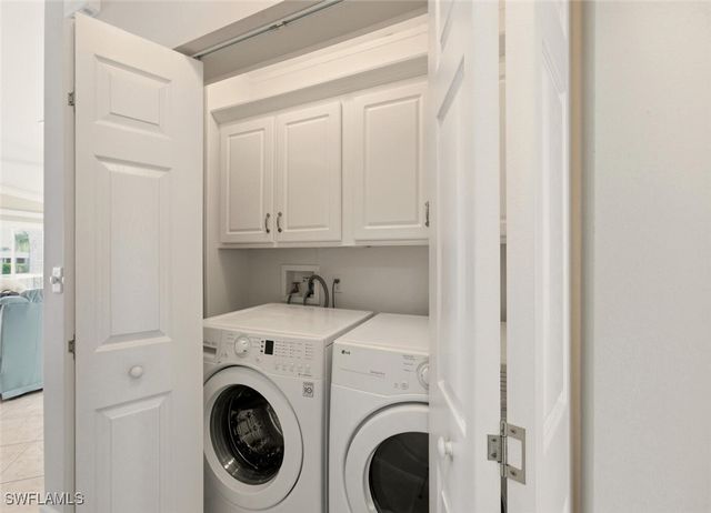 1055 Diamond Lake CIR, Naples, FL 34114