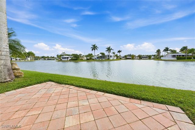 1055 Diamond Lake CIR, Naples, FL 34114