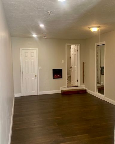 32 Hinckley Street 1R, Somerville, MA 02145