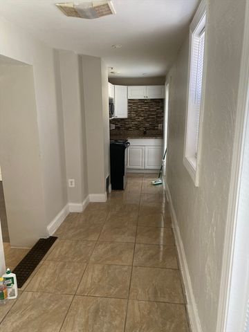 32 Hinckley Street 1R, Somerville, MA 02145