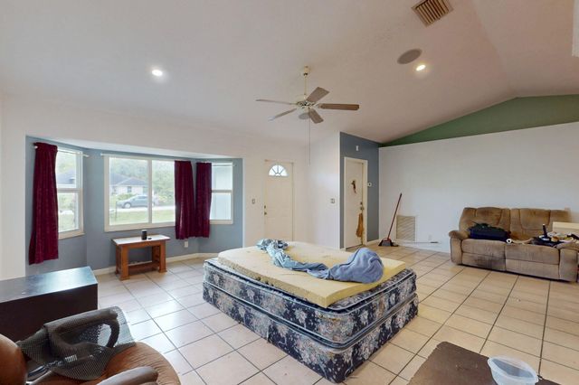 13387 N 68th St Street N, The Acreage, FL 33412