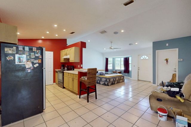 13387 N 68th St Street N, The Acreage, FL 33412