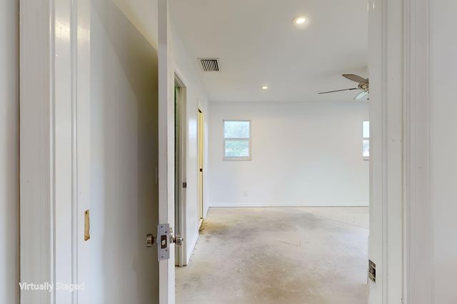 13387 N 68th St Street N, The Acreage, FL 33412