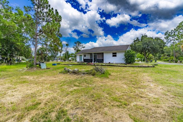13387 N 68th St Street N, The Acreage, FL 33412