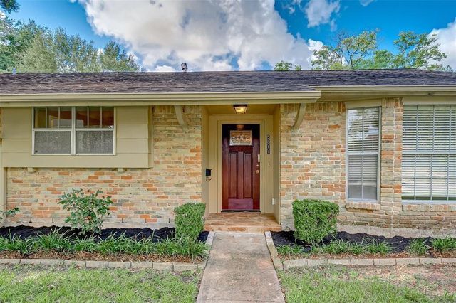5811 Ludington Drive, Houston, TX 77035