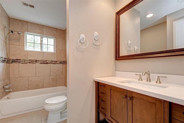 5811 Ludington Drive, Houston, TX 77035