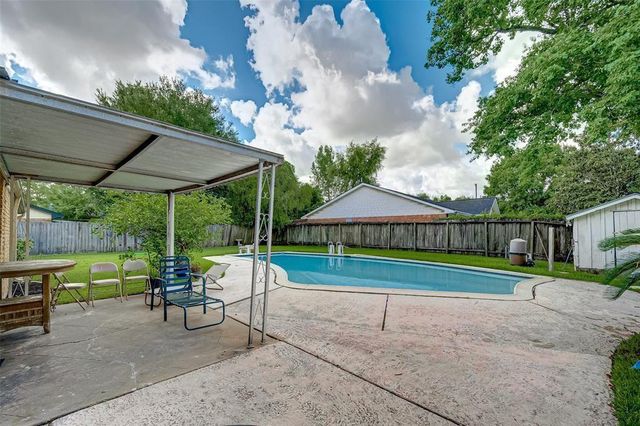 5811 Ludington Drive, Houston, TX 77035