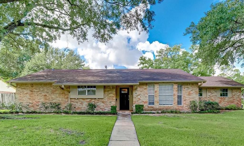 5811 Ludington Drive, Houston, TX 77035