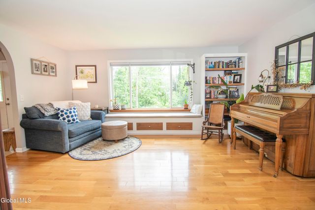 111 Beaver Street, Saratoga, NY 12871
