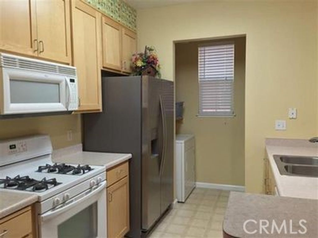 Image 42 of property listing at 2177 Alum Rock Avenue 211, San Jose, CA 95116