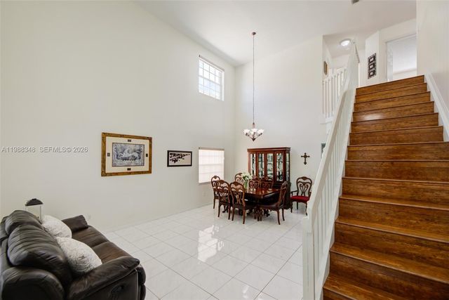 161 W Granada Ave, Weston, FL 33326