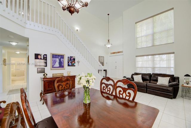 161 W Granada Ave, Weston, FL 33326