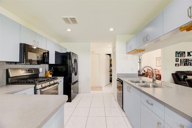 161 W Granada Ave, Weston, FL 33326