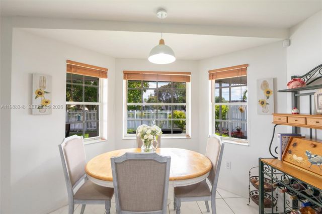 161 W Granada Ave, Weston, FL 33326