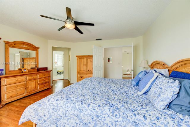 161 W Granada Ave, Weston, FL 33326