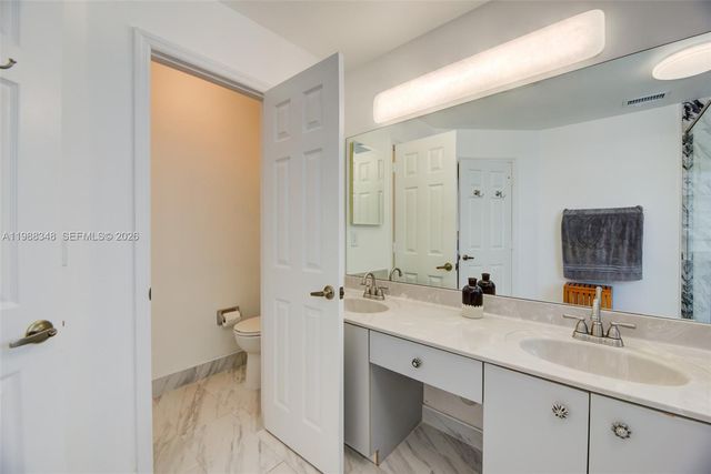 161 W Granada Ave, Weston, FL 33326