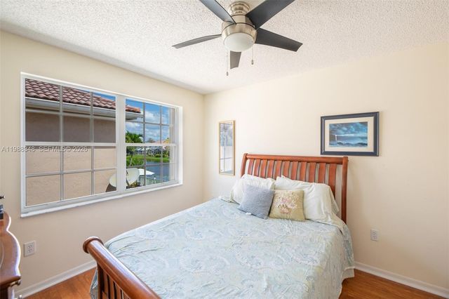 161 W Granada Ave, Weston, FL 33326