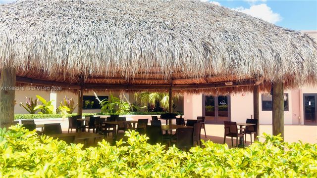 161 W Granada Ave, Weston, FL 33326