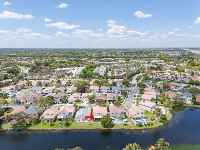 161 W Granada Ave, Weston, FL 33326