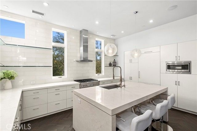 3731 5th Avenue, Corona Del Mar (newport Beach), CA 92625