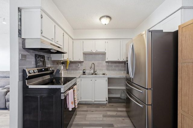 1041 APOLLO BEACH BOULEVARD E, Apollo Beach, FL 33572