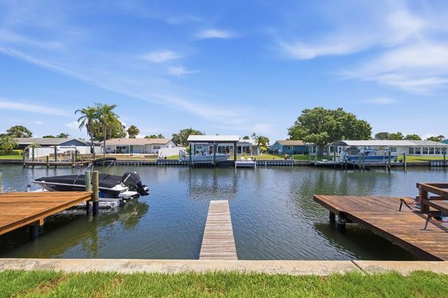 1041 APOLLO BEACH BOULEVARD E, Apollo Beach, FL 33572