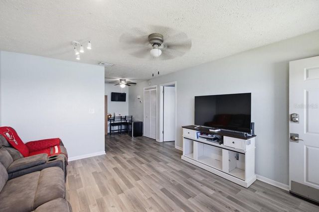 1041 APOLLO BEACH BOULEVARD E, Apollo Beach, FL 33572