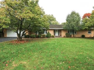 996 Castlegate Court, Lake Forest, IL 60045