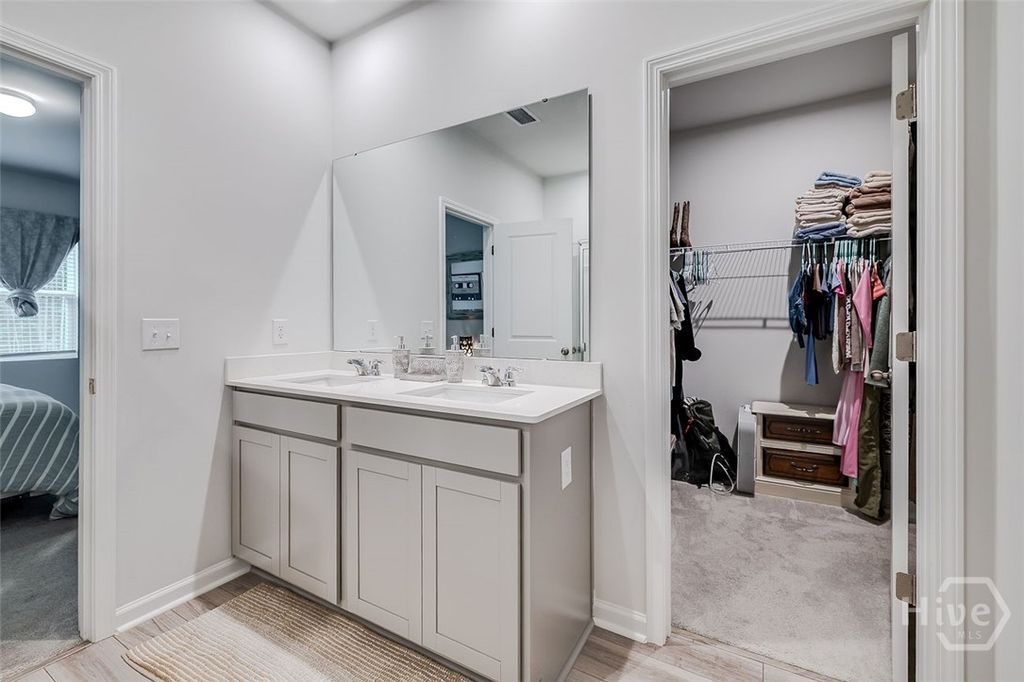 Image 22 of property listing at 64 Shade Tree Drive, Richmond Hill, GA 31324