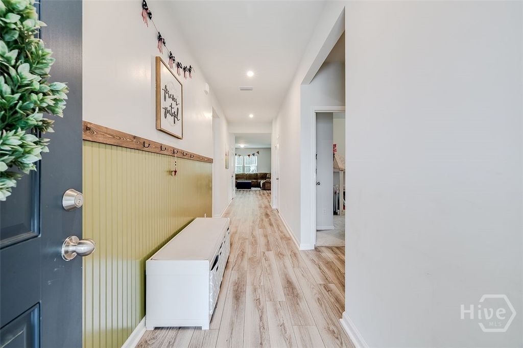 Image 4 of property listing at 64 Shade Tree Drive, Richmond Hill, GA 31324