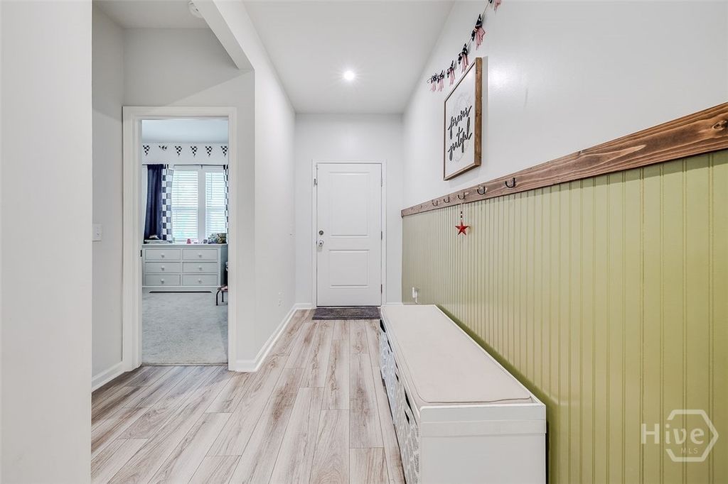 Image 5 of property listing at 64 Shade Tree Drive, Richmond Hill, GA 31324