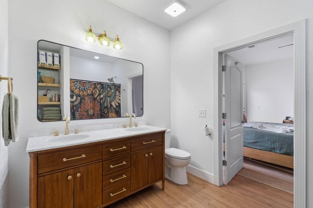 40 Hidden Lakes Trail, Defuniak Springs, FL 32433