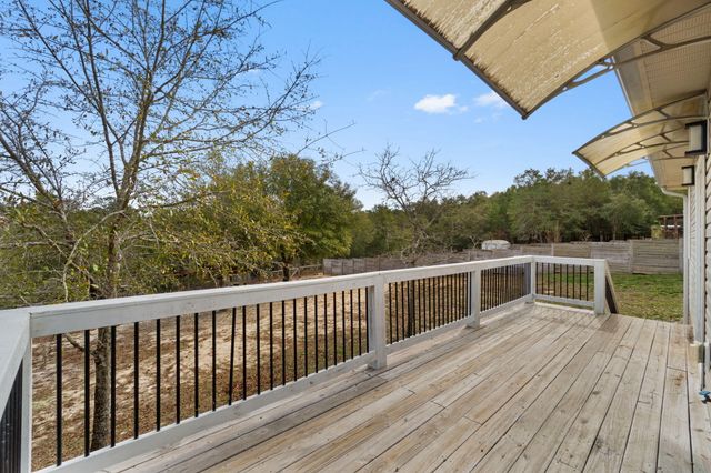 40 Hidden Lakes Trail, Defuniak Springs, FL 32433