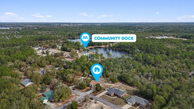 40 Hidden Lakes Trail, Defuniak Springs, FL 32433
