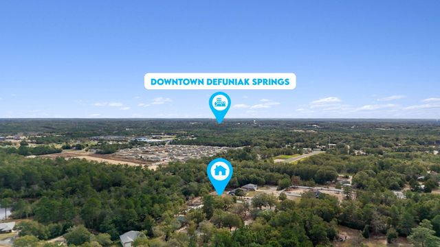 40 Hidden Lakes Trail, Defuniak Springs, FL 32433