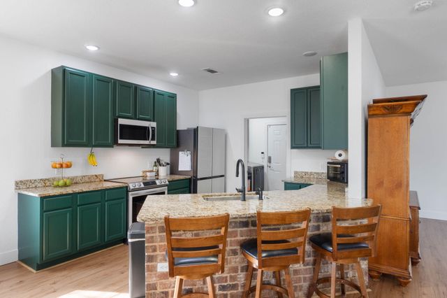 40 Hidden Lakes Trail, Defuniak Springs, FL 32433