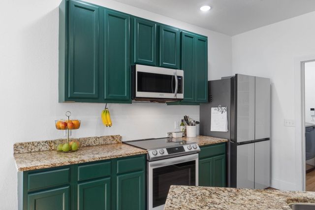 40 Hidden Lakes Trail, Defuniak Springs, FL 32433