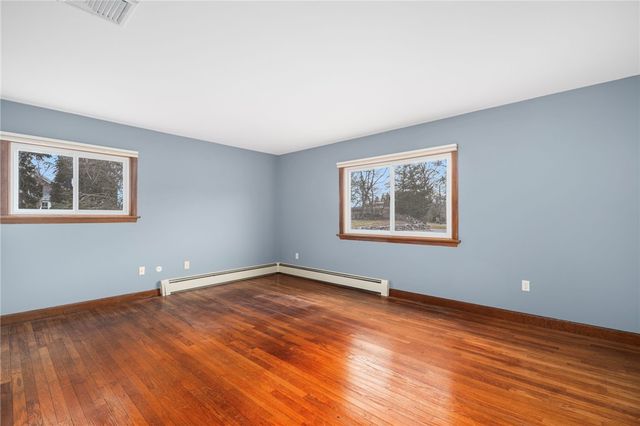 141 Peckham Road, Little Compton, RI 02837