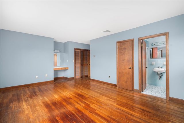 141 Peckham Road, Little Compton, RI 02837