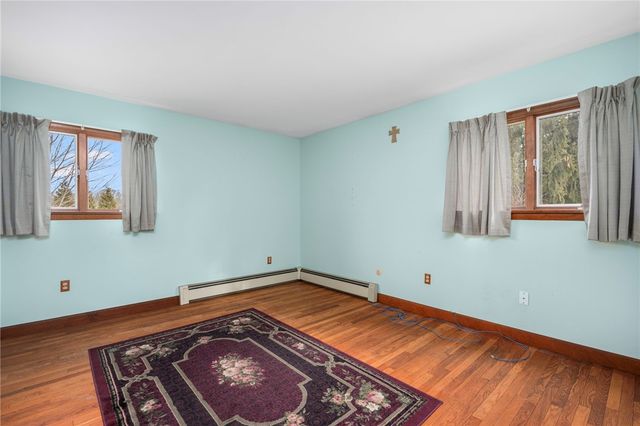 141 Peckham Road, Little Compton, RI 02837