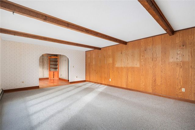 141 Peckham Road, Little Compton, RI 02837