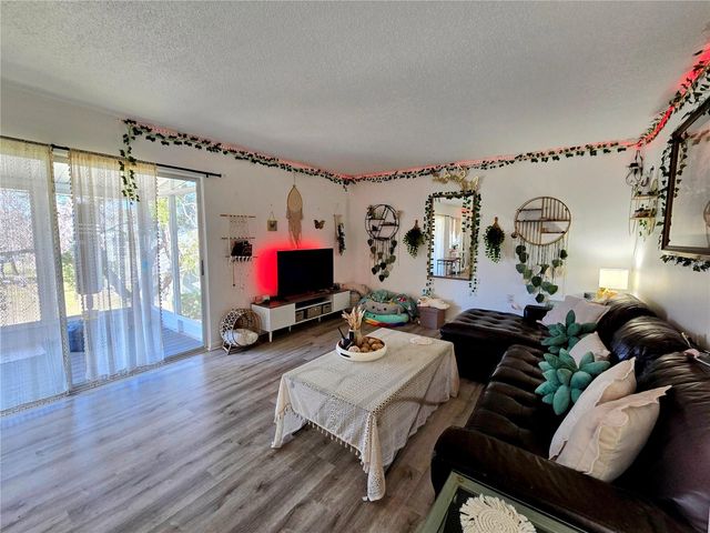 633 SILVER PASS B, Ocala, FL 34472