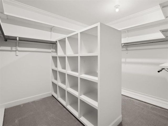 203 Country Club Lane, Leesville, LA 71446